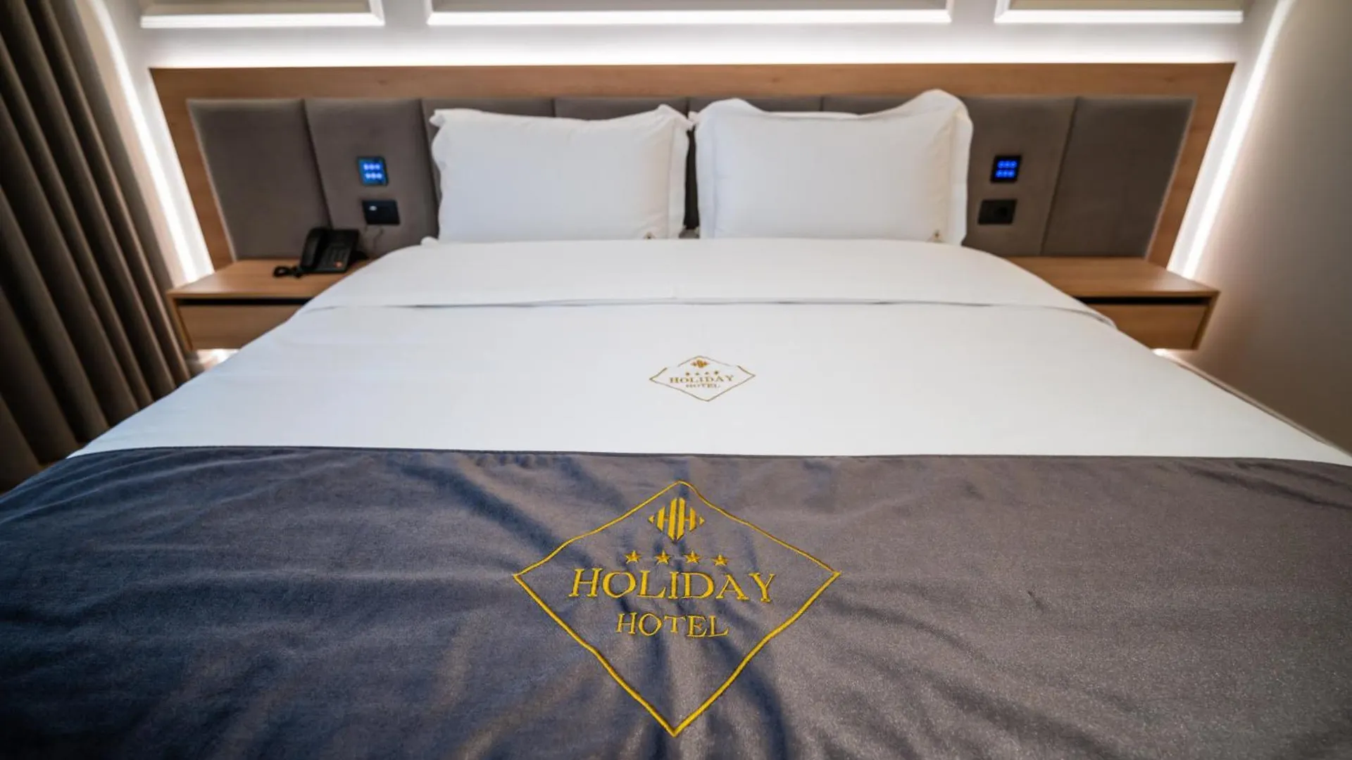 Holiday Hotel Rinas